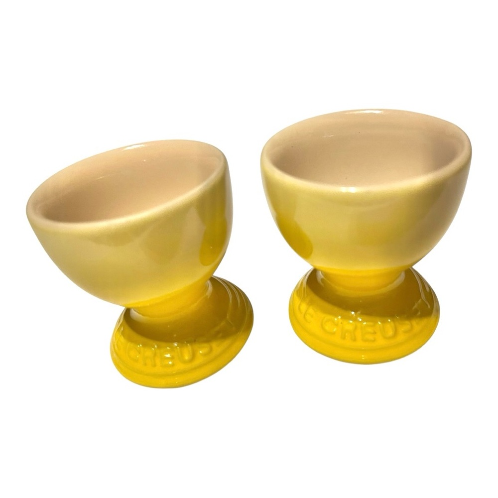 Le CREUSET pair of egg cups in soleil yellow ombre Easter breakfast for two 2.5”